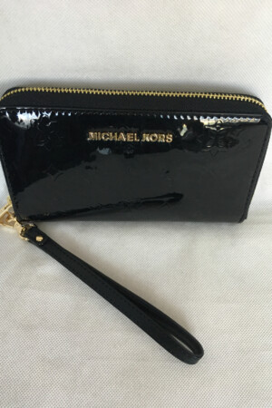 New Michael Kors Grace Small Patent Leather Envelope Clutch $178.00